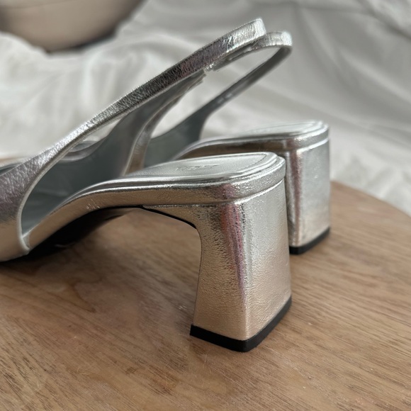 ZARA Silver Round Toe Sling Back Block Heel Size 9 - Picture 6 of 7